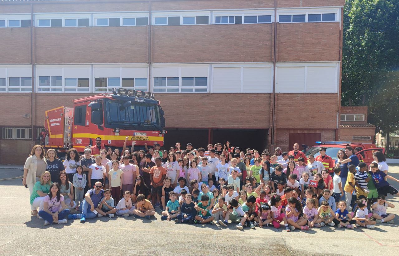 La UME en el CEIP Antonio Macahdo de Talavera
