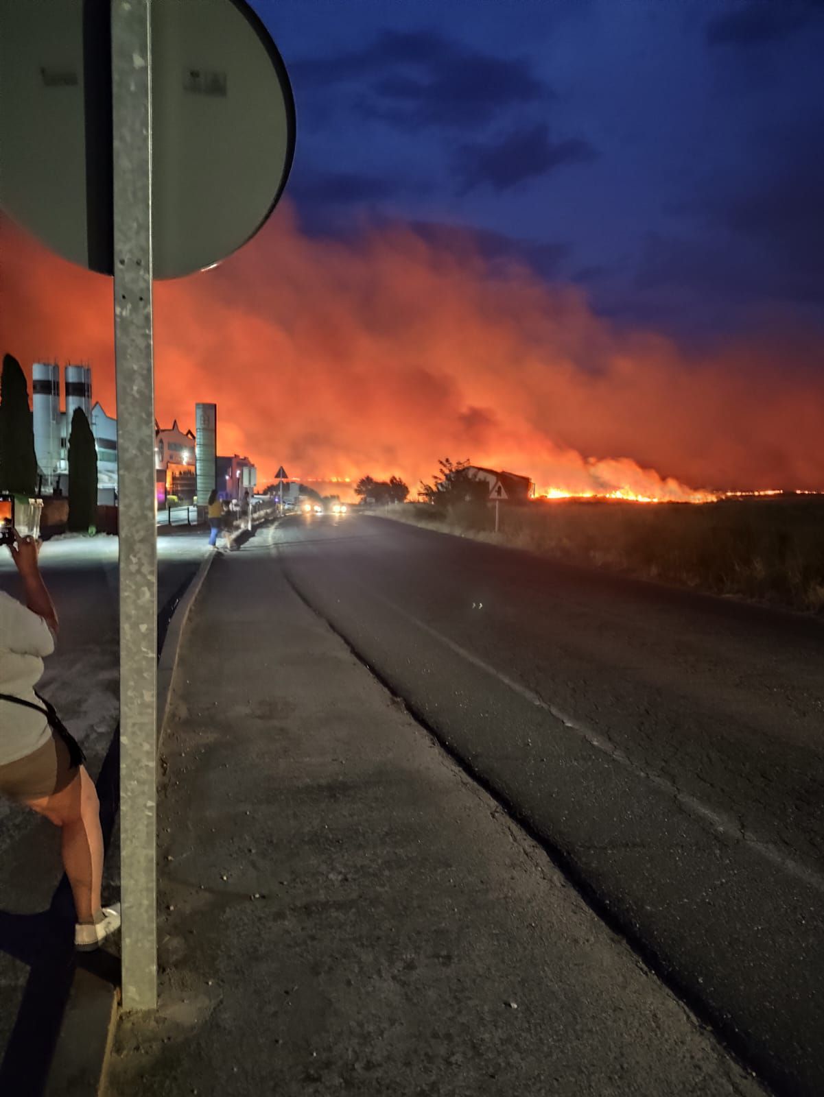 Incendio en Calera y Chozas 