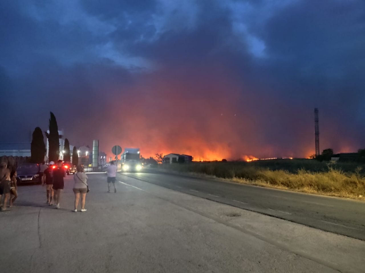 Incendio en Calera y Chozas 