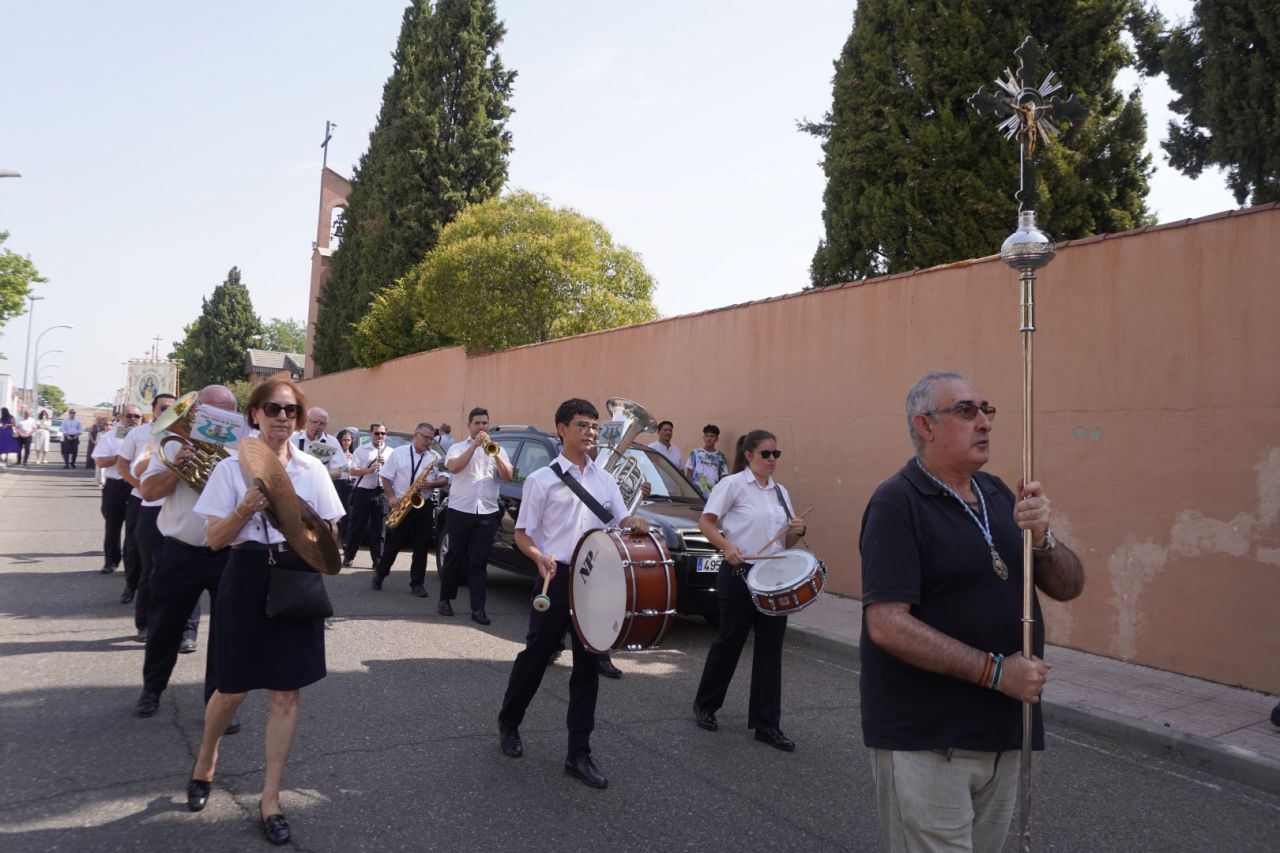 Santa Beatriz de Silva salió en procesión (Torrijo)