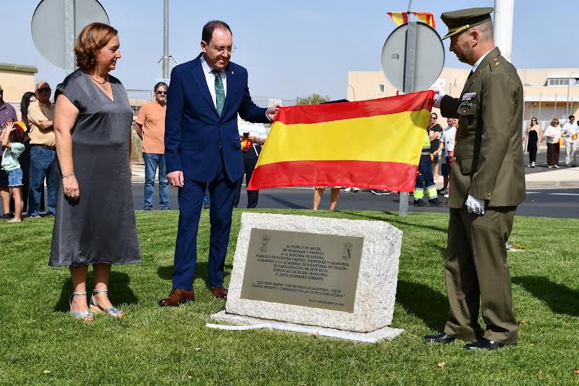 El emocionante Homenaje a la Bandera celebrado en un pueblo de Toledo