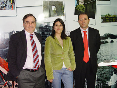 Mora, Vetas y González Durán en su primera comparecencia como candidatos del PSOE de Toledo a las Cortes Regionales. (Foto: LVDT)