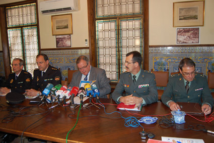 Jiménez, Herrero, Corrochano, Rodríguez y Delmás en la comparecencia ante los medios. (Foto: J.F.)