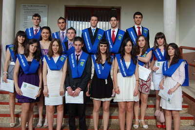 Foto de famillia de uno de los bachilleratos del centro educativo talaverano. (Foto: J.F.)