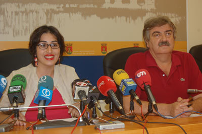 Arnau y Domínguez durante su comparecencia ante los medios.  (Foto: J.F.)
