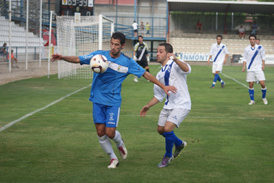Kike Espinosa logró el segundo tanto azulón. (Foto: D.M.)