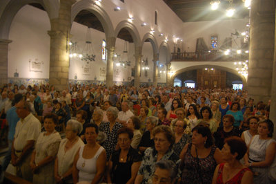 Los talaveranos nunca fallan a su Patrona. (Foto: Carlos Granda)