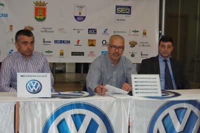 Imagen de la presentación de la liga local en Eboracar. (Foto: J.F.)