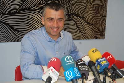 El concejal de Juventud hizo una valoración del programa estival. (Foto: J.F.)