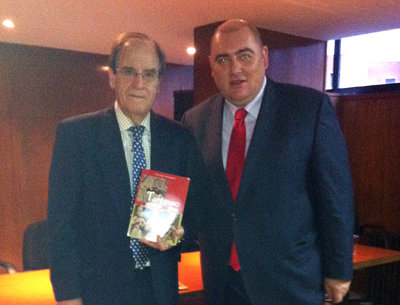 Víctor Borreguero estuvo acompañado por nuestro director, Alberto Retana. (Foto: LVDT)