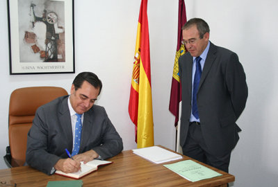 Jou traslada en Marjaliza el compromiso de la Junta con la garantía de la calidad de vida en los pequeños municipios