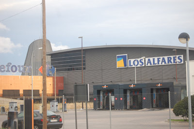 Los Alfares serán el objetivo de un ambicioso proyecto de renovación y ampliación comercial y de ocio.                  (Foto: J.F.)