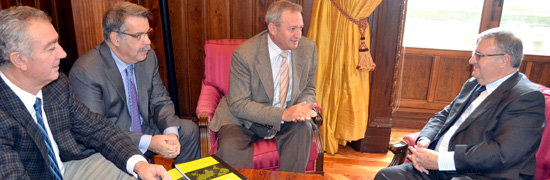 Cooperativas Agro-alimentarias expone sus proyectos de integración a Arturo García Tizón