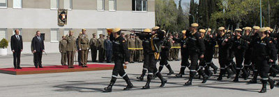 Labrador asiste al acto de toma de mando del BIEM-I de la UME por parte del Teniente Coronel Juan Manuel del Hierro Rodrigo