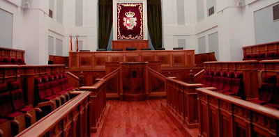 Las Cortes regionales tendrán 33 diputados en lugar de 49 en la próxima legislatura