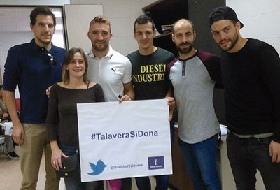 Los talaveranos se vuelcan con el Maratón de donación de sangre y acuden en masa a participar en la causa