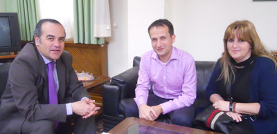 Gregorio recibe la visita del alcalde de Portillo
