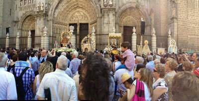 Toledo acoge un multitudinario encuentro mariano en la Catedral Primada