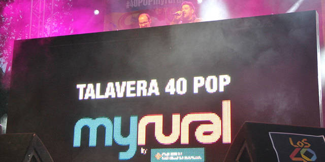 Lleno absoluto en el inicio de la Gira 40POP myrural en Talavera
