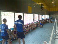 La familia del Club Natación Talavera celebra la clausura de la temporada de invierno