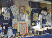 Caricias gana el Concurso de Escaparates de Mondas