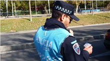 Detenido por conducción temeraria y arrojar una tasa de alcohol de 1.41 al volante