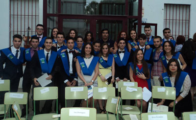 Alumnos de Bachillerato y FP de San Isidro cierran etapa académica