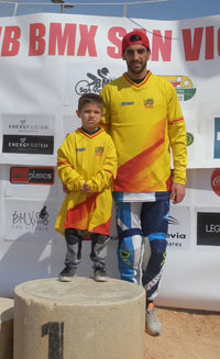 Gustavo Alcojor y Dani Bonilla se enfundan el mallot provisional de líderes de la Copa de España BMX