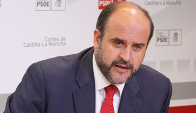 Guijarro: ”El resumen de lo que ha hecho Cospedal en agua es que a los regantes murcianos se les garantiza el Tajo por Ley y a los albaceteños se les obliga a pagar por beber del Júcar” 