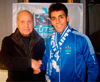 El futbolista Nacho Gil deja la disciplina del Navalmoral y ficha por el Chatelineau belga