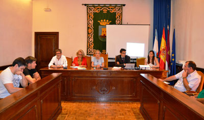 Núñez confía en poner en marcha la negociación de la Relación de Puestos de Trabajo en septiembre