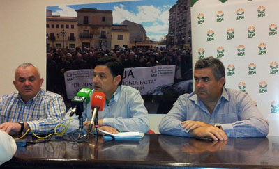 UPA CLM: “Mientras los presidentes de la Comunidad Valenciana y Murcia están con sus regantes, los agricultores de Castilla-La Mancha estamos solos”