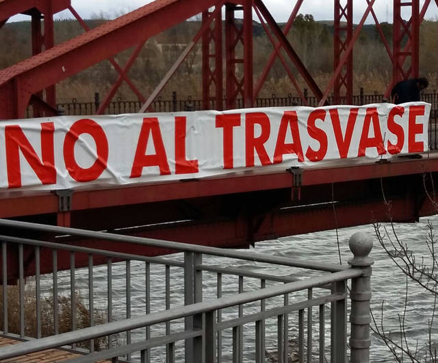 Desaparecen 2 pancartas en defensa del Tajo