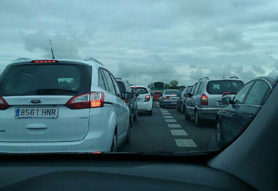 Kilómetros de atascos en las carreteras de la región en la operación retorno de Semana Santa