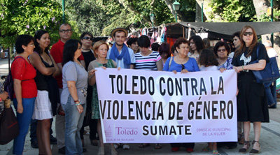 Concentración contra la violencia machista convocada por el Consejo Local de la Mujer