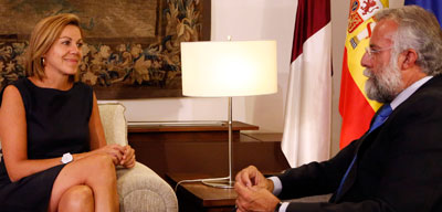 Cospedal se reúne con el alcalde de Talavera Jaime Ramos