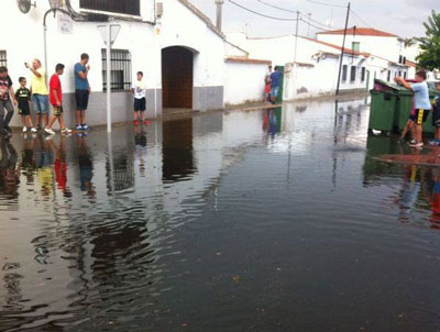 Inundación en Talavera la Nueva en plena celebración de sus fiestas