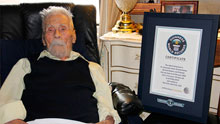 Fallece a los 111 años el hombre más longevo del mundo