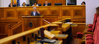 Leandro Esteban reprueba que los dirigentes del PSOE regional quieran más diputados como “recompensa por haber arruinado Castilla-La Mancha”