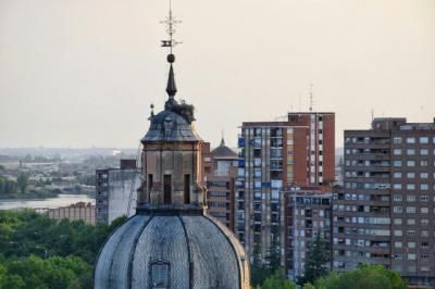 La Comisión de la Villa rechaza los nidos de cigüeña en la Basílica del Prado