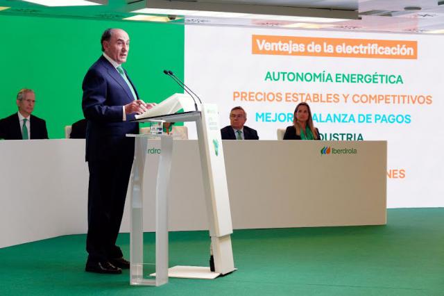 Los accionistas de Iberdrola dan un respaldo masivo a la gestión del grupo en un 'año récord'
