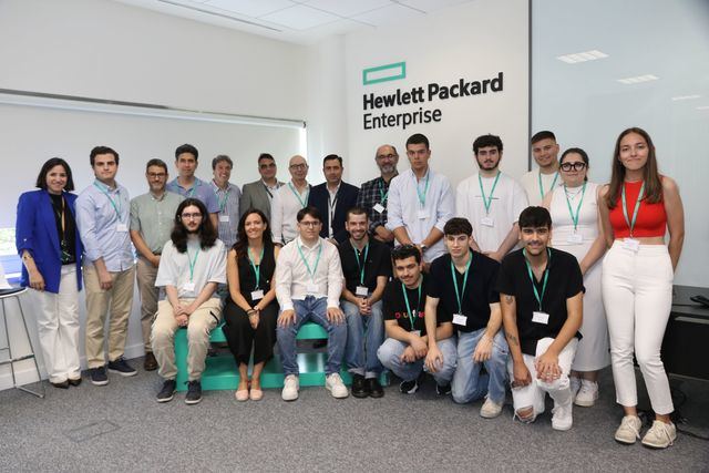 El talento tecnológico de CLM brilla en el cierre del Proyecto CDS Race Experience