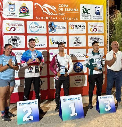 El Club Los Pinos brilla en la Copa de España de BMX Racing