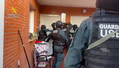 Desarticulado un grupo criminal especializado en robos en interior de camiones