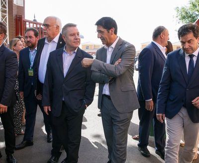 García-Page se pronuncia sobre la corrupción y reclama respuestas al PSOE y al Gobierno