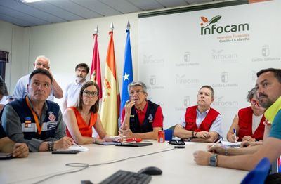 El incendio de La Mierla frena su avance hacia Soria y entra en una fase de contención