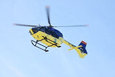 Una niña de 12 años acaba en el hospital tras caer de un patinete
