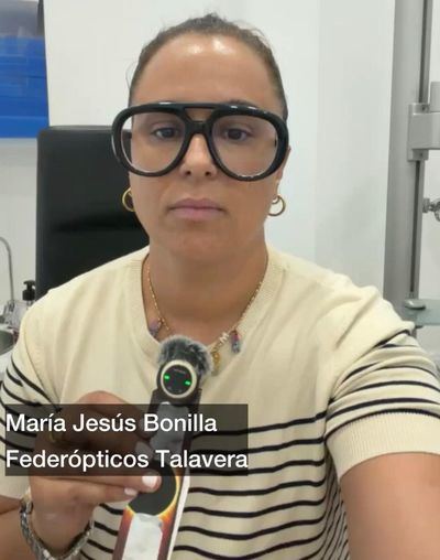 María Jesús Bonilla avisa: "En Talavera y su comarca no hay que quitarse las gafas durante el eclipse"