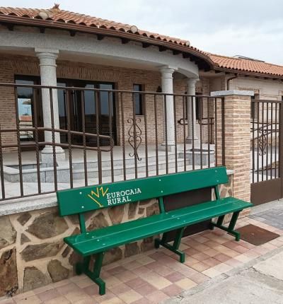 Eurocaja Rural restablecerá el mobiliario urbano afectado por la DANA