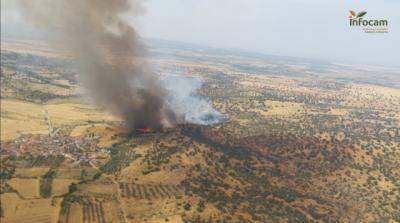 Incendio en Navalmoralejo (Toledo) de Nivel 2 de peligrosidad: los vecinos han sido trasladados al piscina municipal